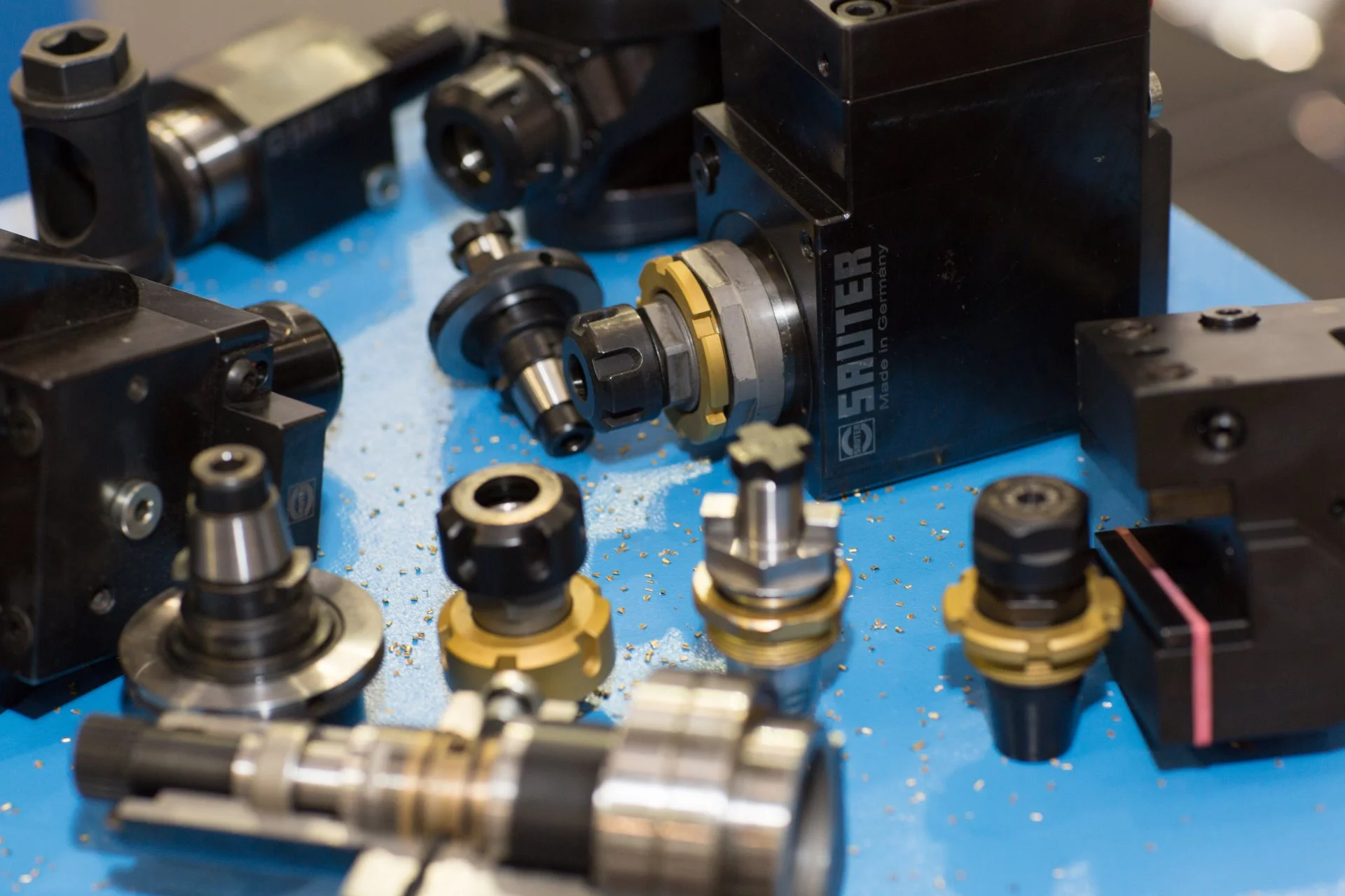 CNC машиналары және автоматты станоктар үшін технологиялық құралдар өндіруші