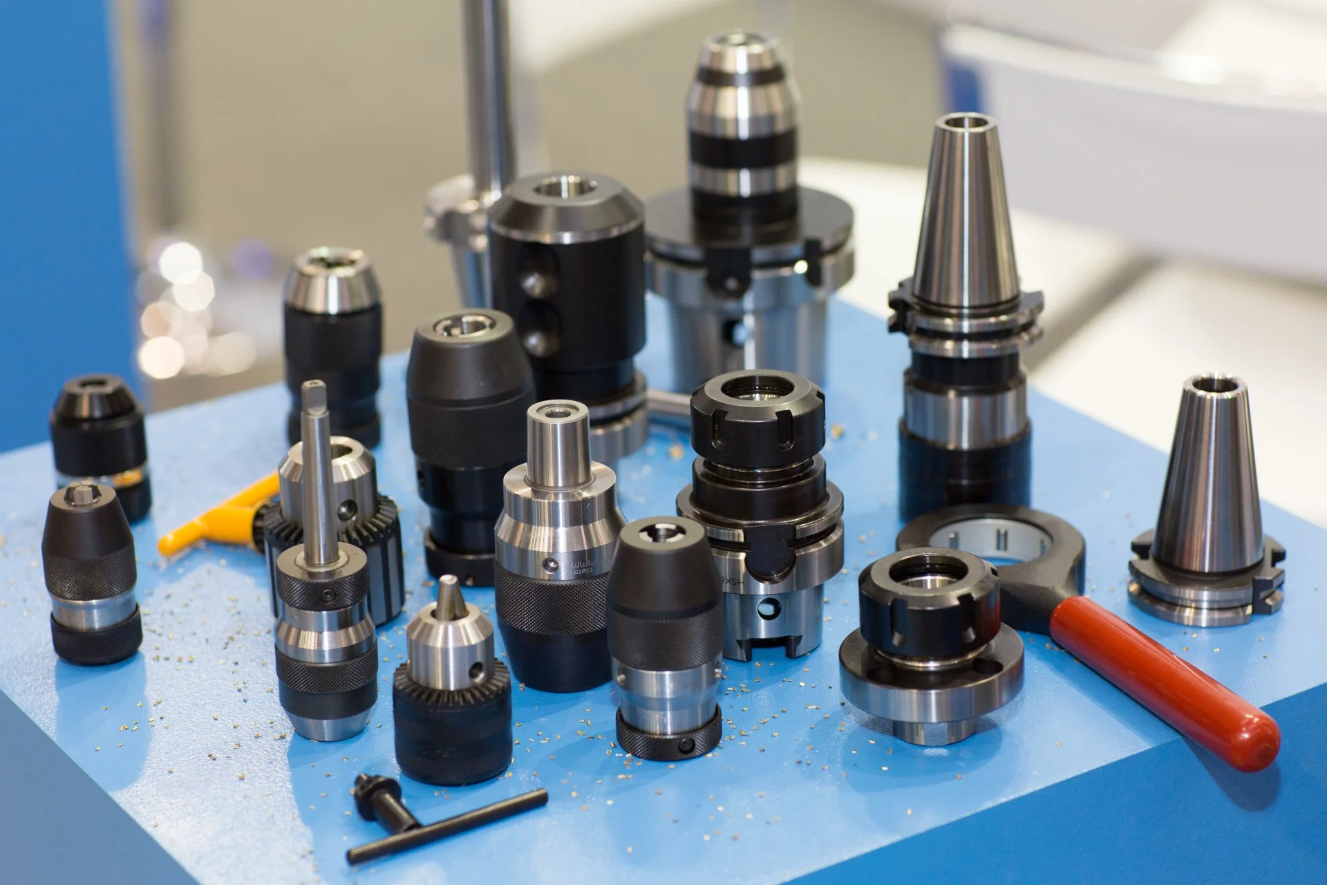 CNC машиналары және автоматты станоктар үшін технологиялық құралдар өндіруші